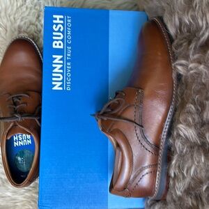 Nunn Bush Oxfords. 9M